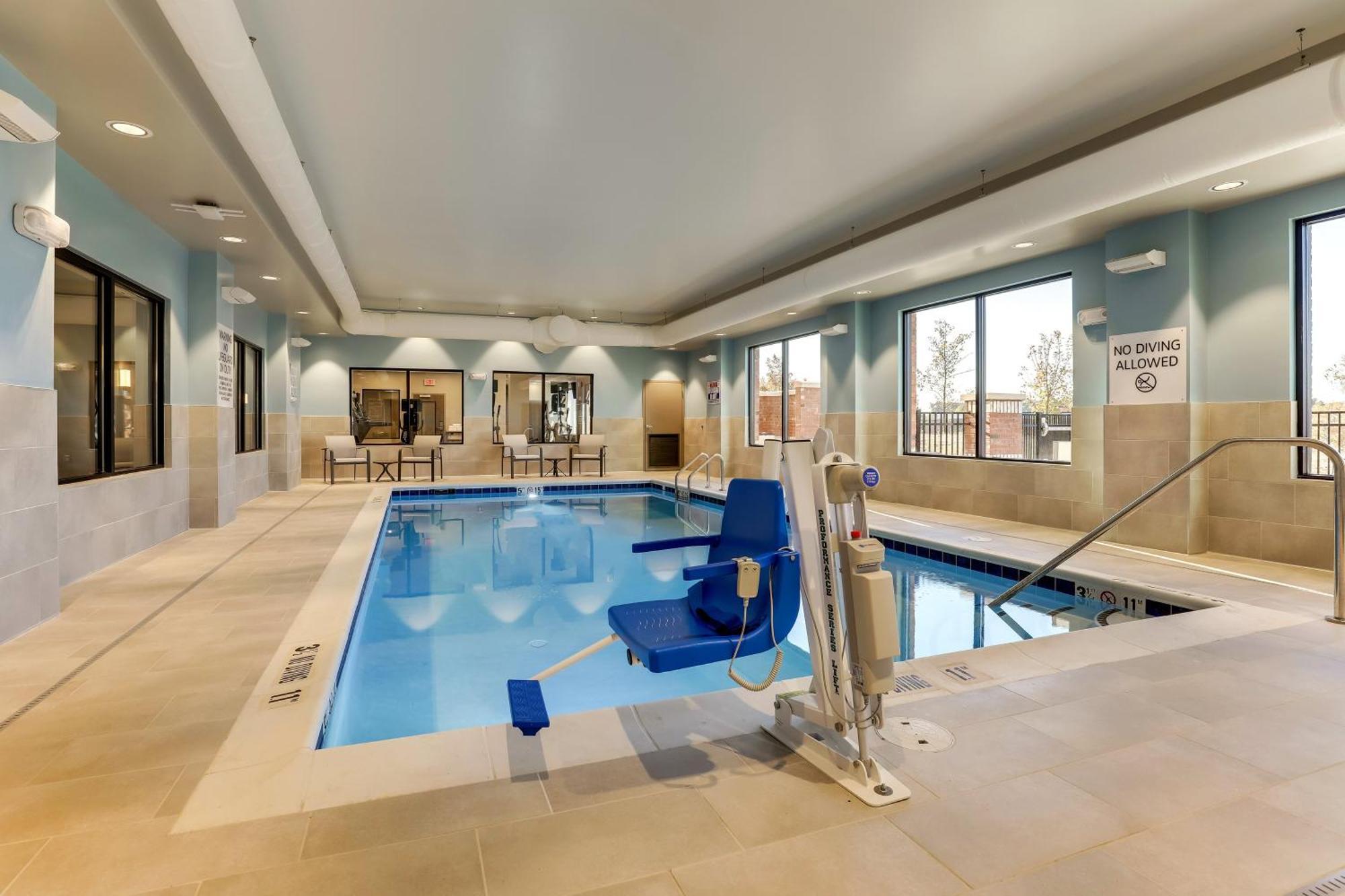 Holiday Inn Express Holly Springs - Raleigh Area By Ihg Exterior photo