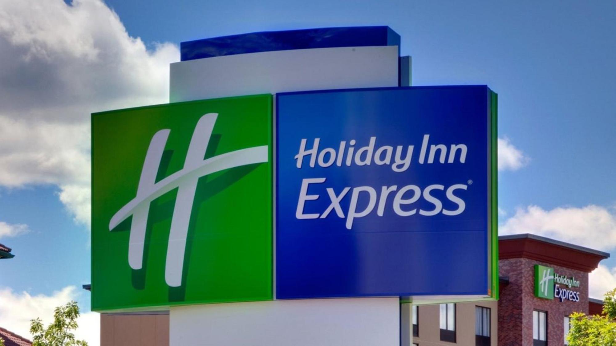 Holiday Inn Express Holly Springs - Raleigh Area By Ihg Exterior photo